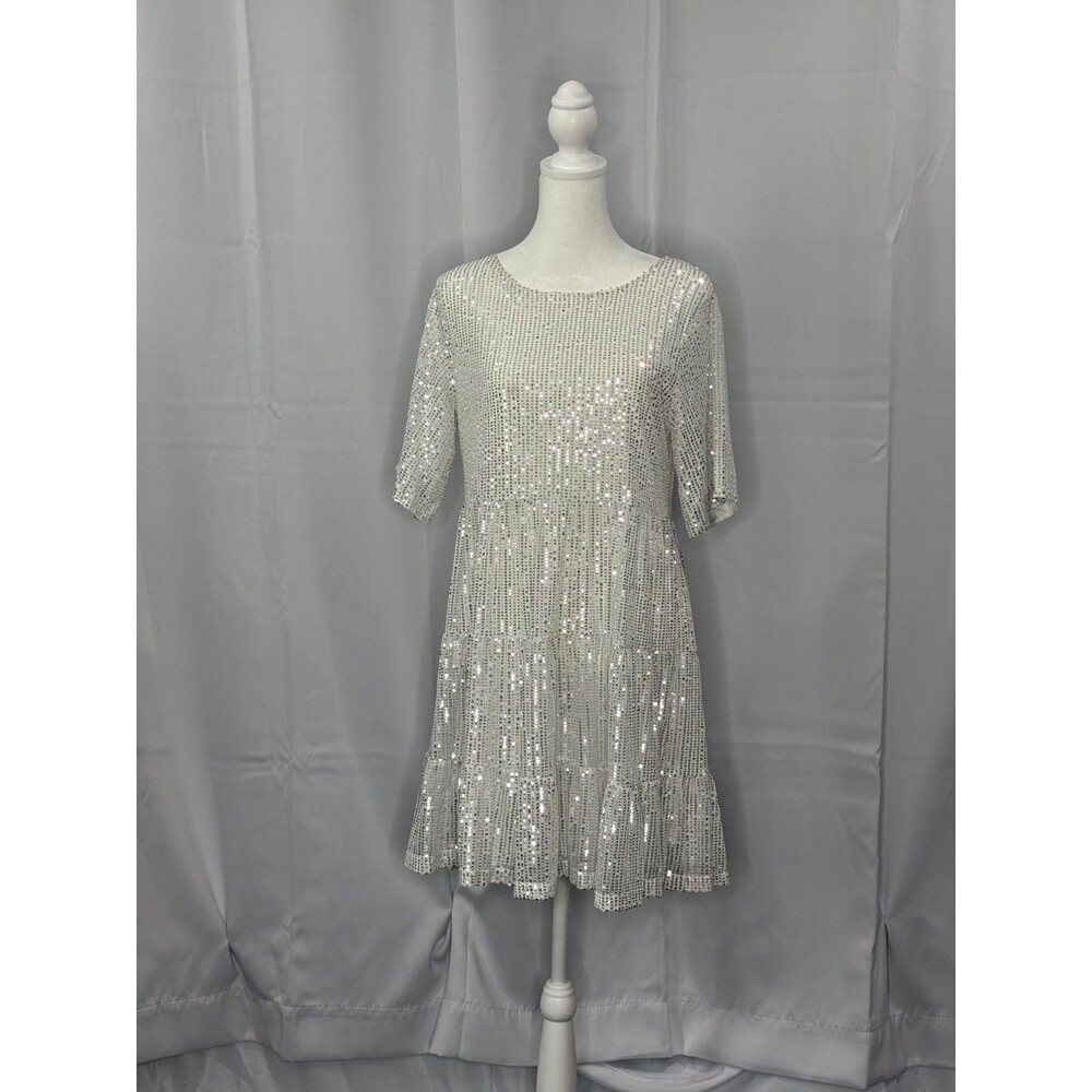 Women’s Size S Silver Sequin Tiered Dress Short Sleeve Party Cocktail - Picture 2 of 6